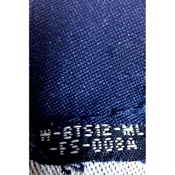 American Eagle Outfitters Burgundy Acrylic Wool Long Sleeve Sweater Medium - Picture 6 of 10